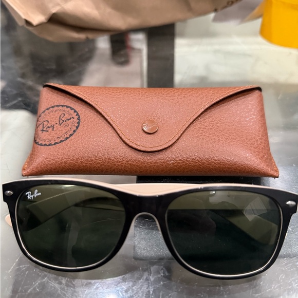 Ray-Ban Black Sunglasses with Brown Leather Case - Picture 1 of 3